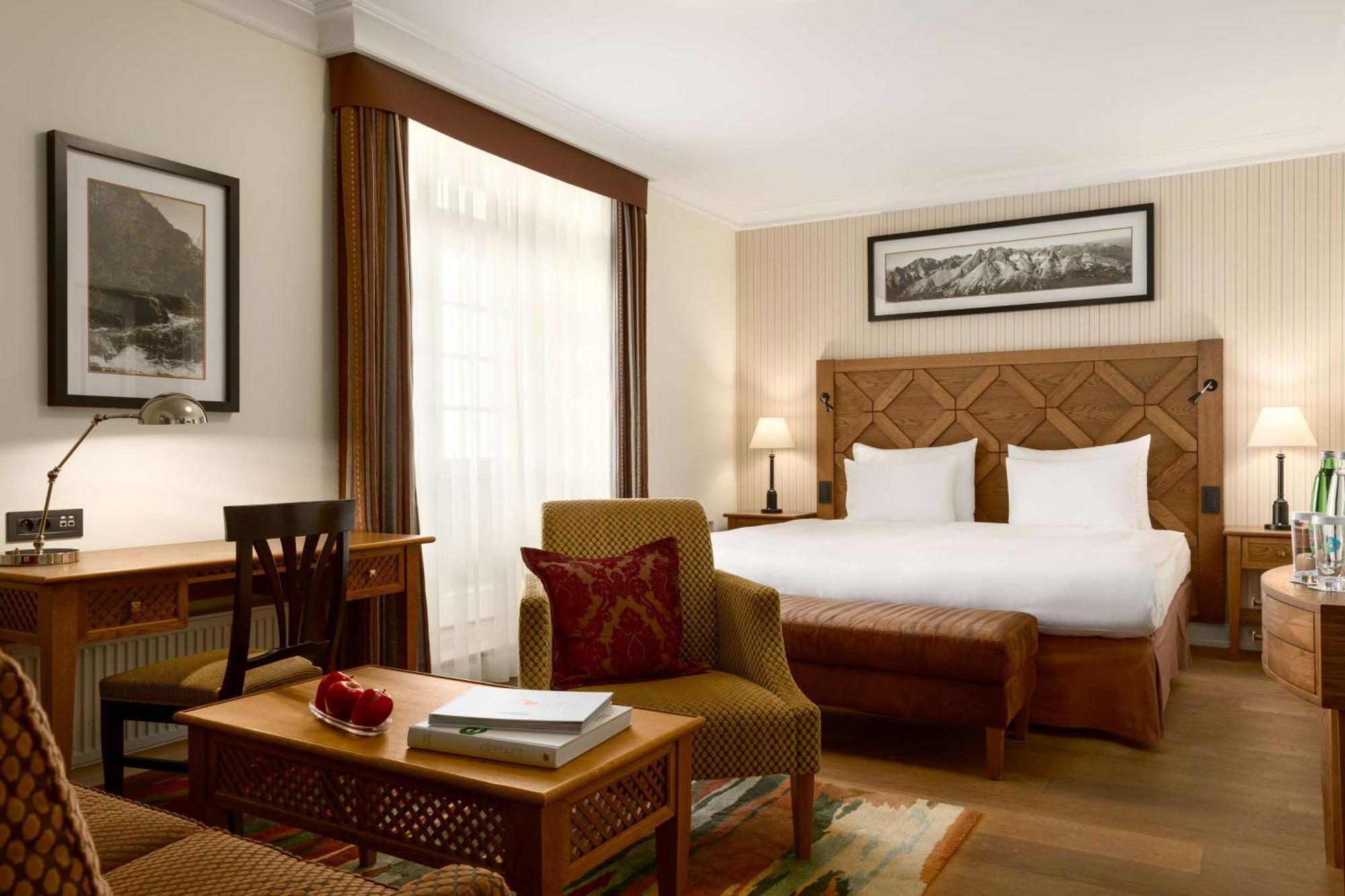 Grand Hotel Kempinski High Tatras Strbske Pleso Exterior foto