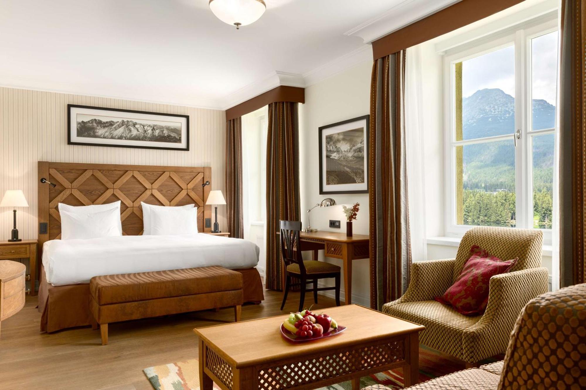 Grand Hotel Kempinski High Tatras Strbske Pleso Exterior foto