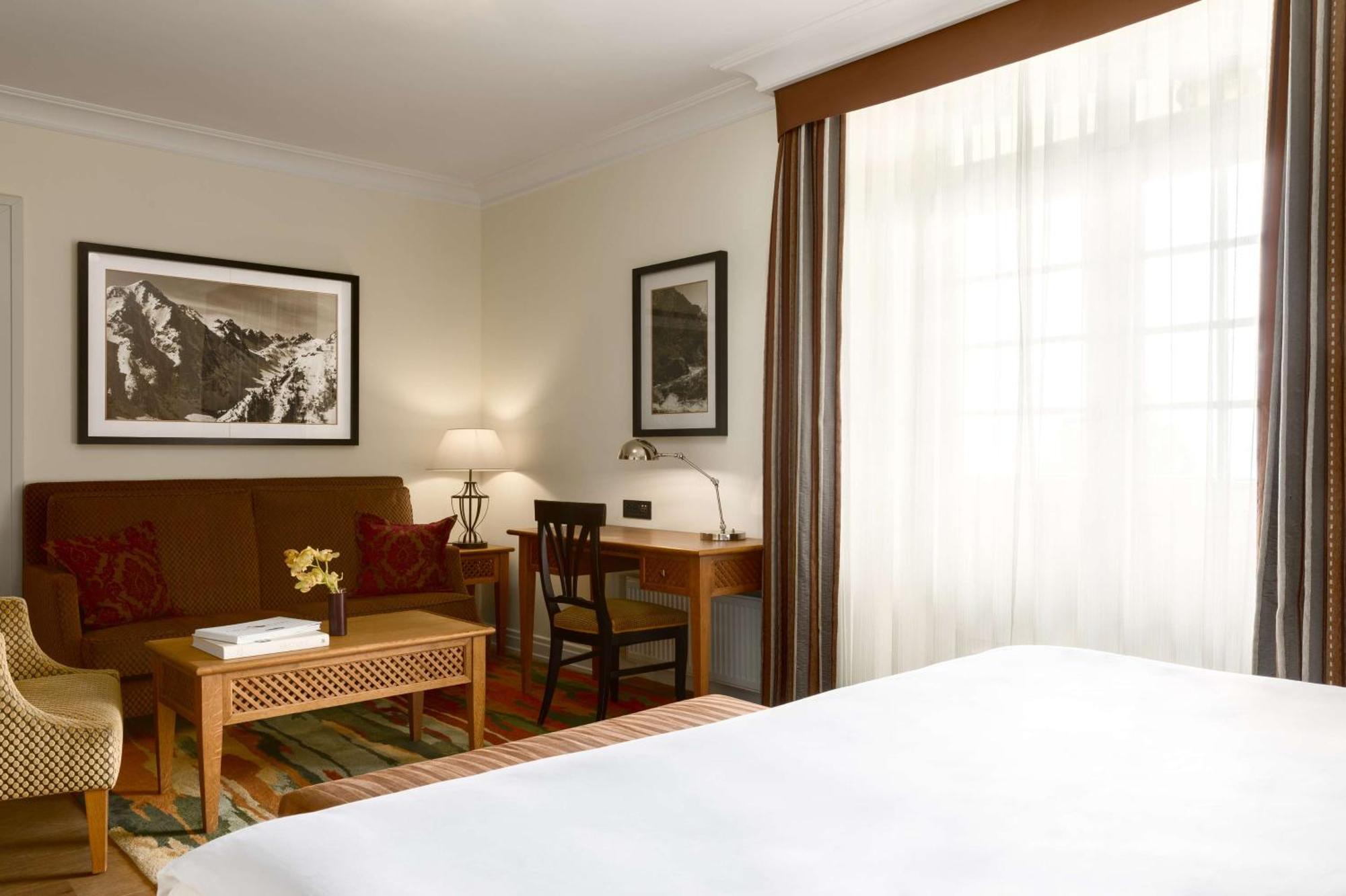 Grand Hotel Kempinski High Tatras Strbske Pleso Exterior foto