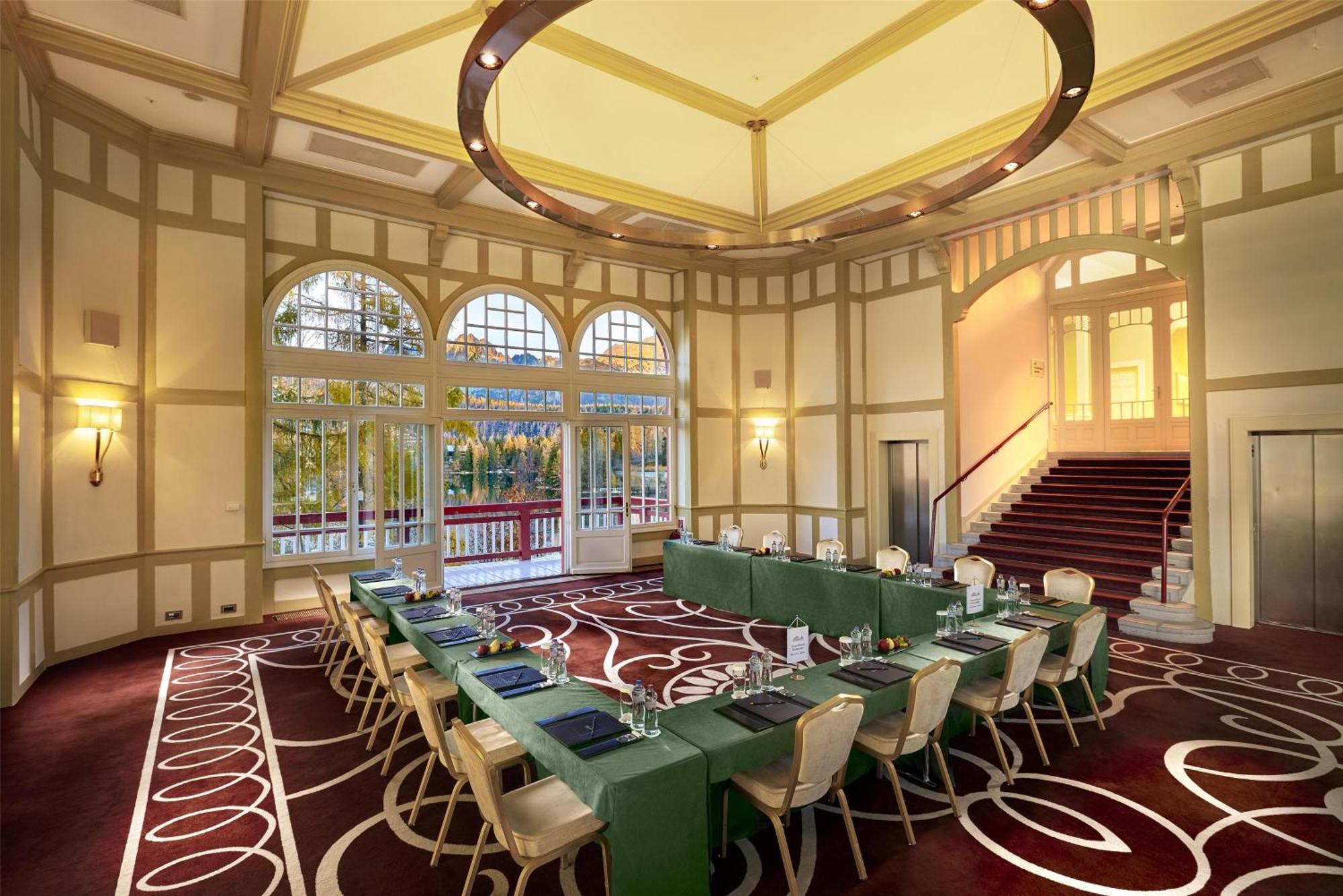 Grand Hotel Kempinski High Tatras Strbske Pleso Exterior foto