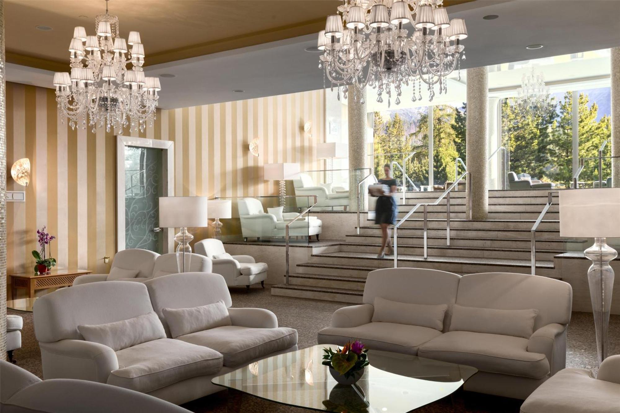 Grand Hotel Kempinski High Tatras Strbske Pleso Exterior foto