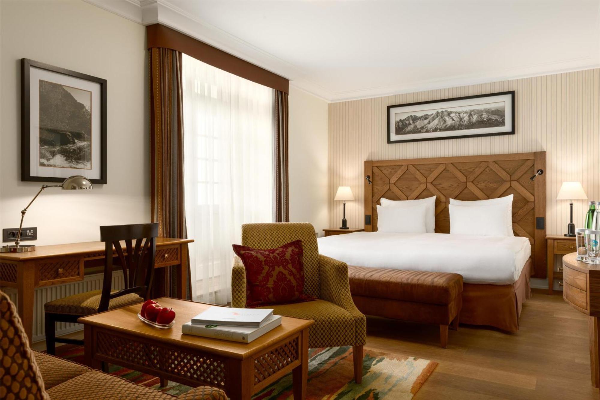 Grand Hotel Kempinski High Tatras Strbske Pleso Exterior foto